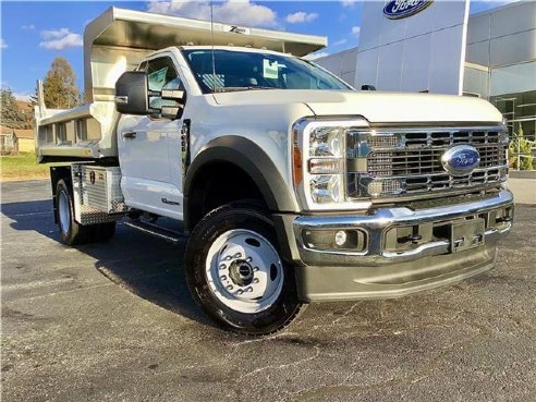 2023 Ford F-600 Chassis OXFORD WHITE, Windber, PA