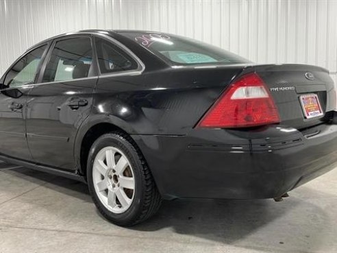 2005 Ford Five Hundred SE Sedan 4D Black, Sioux Falls, SD