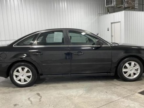 2005 Ford Five Hundred SE Sedan 4D Black, Sioux Falls, SD