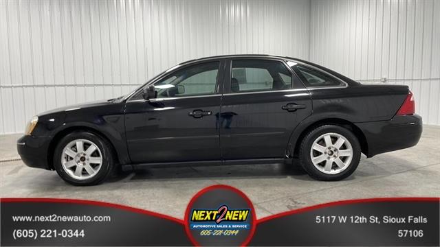 2005 Ford Five Hundred SE Sedan 4D Black, Sioux Falls, SD