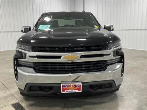 2021 Chevrolet Silverado 1500 LT Pickup 4D 6 1-2 ft Black, Sioux Falls, SD