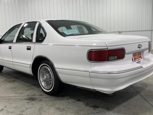 1996 Chevrolet Impala Sedan 4D White, Sioux Falls, SD