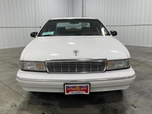 1996 Chevrolet Impala Sedan 4D White, Sioux Falls, SD