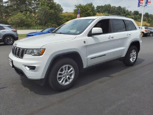 2020 Jeep Grand Cherokee Laredo E White, Windber, PA