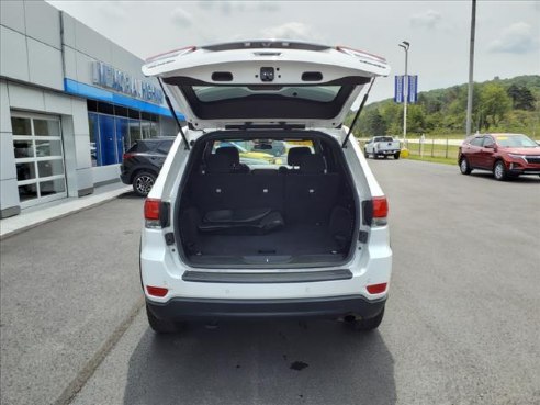 2020 Jeep Grand Cherokee Laredo E White, Windber, PA