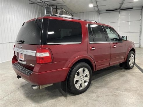 2016 Ford Expedition Platinum Sport Utility 4D MAROON, Sioux Falls, SD