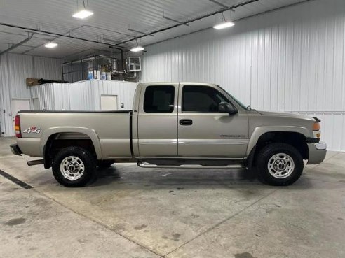 2003 GMC Sierra 2500HD Pickup 4D 6 1-2 ft Gray, Sioux Falls, SD