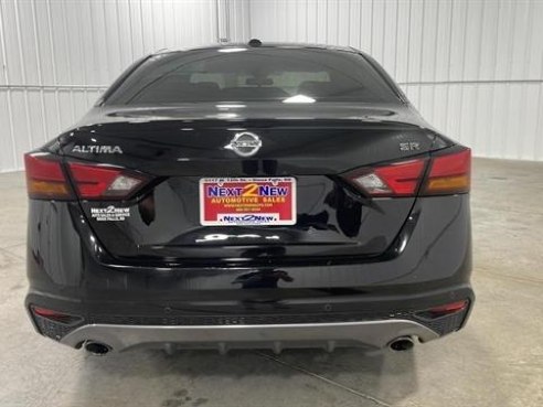 2020 Nissan Altima 2.5 SR Sedan 4D Black, Sioux Falls, SD