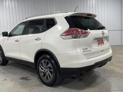 2016 Nissan Rogue S Sport Utility 4D White, Sioux Falls, SD