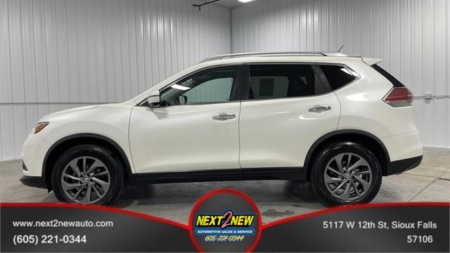 2016 Nissan Rogue S Sport Utility 4D White, Sioux Falls, SD