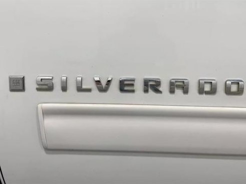 2009 Chevrolet Silverado 1500 LT Pickup 4D 5 3-4 ft White, Sioux Falls, SD