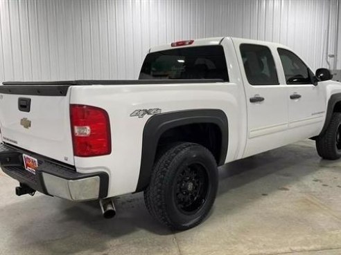 2009 Chevrolet Silverado 1500 LT Pickup 4D 5 3-4 ft White, Sioux Falls, SD